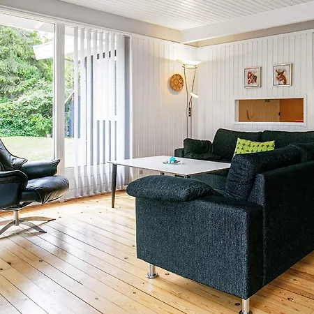 Дом отдыха 8 Person In Hojslev-by Traum